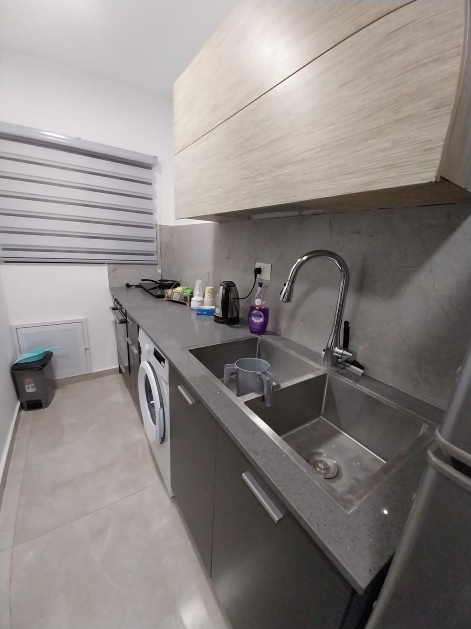 Appartement שירת דבורה בבני ברק à Giv'at Shemu'el Extérieur photo
