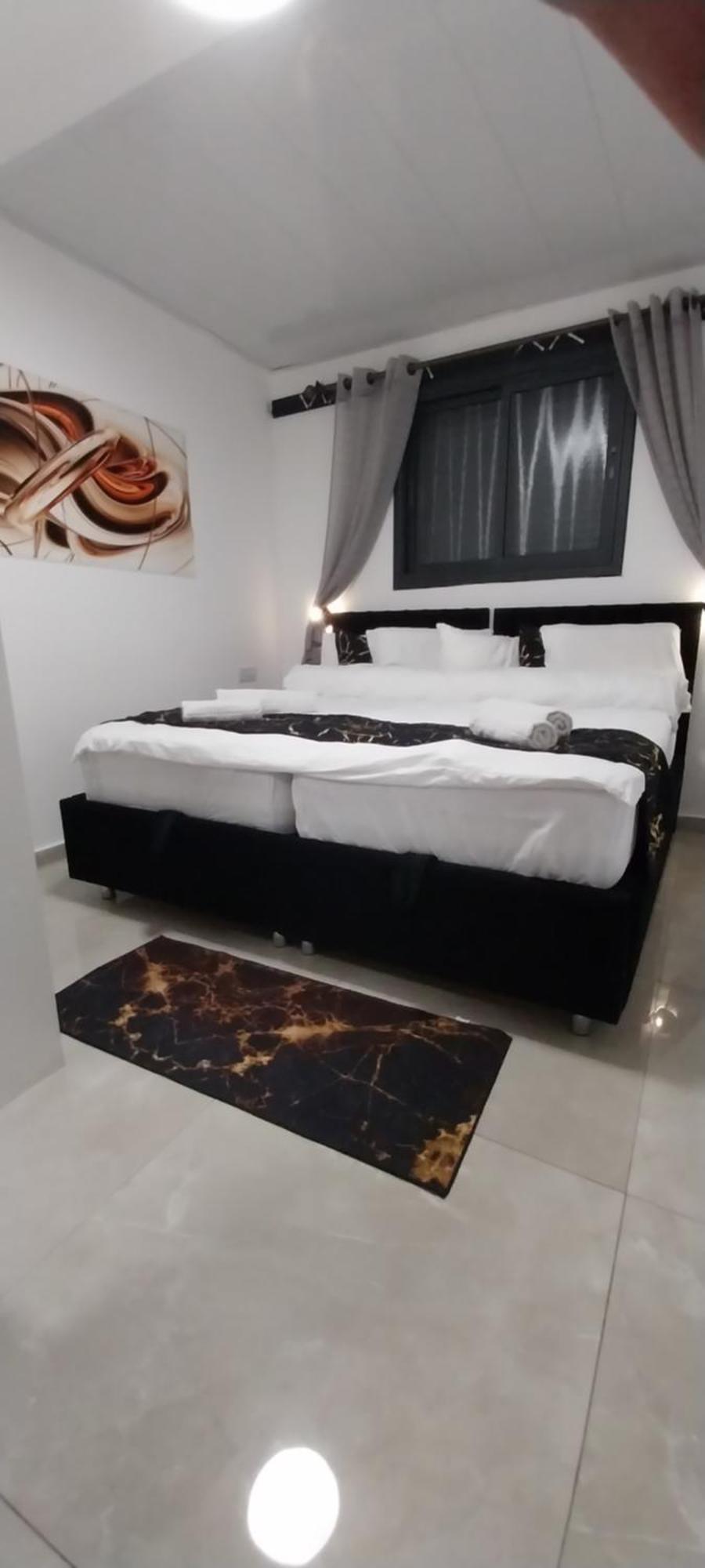 Appartement שירת דבורה בבני ברק à Giv'at Shemu'el Extérieur photo